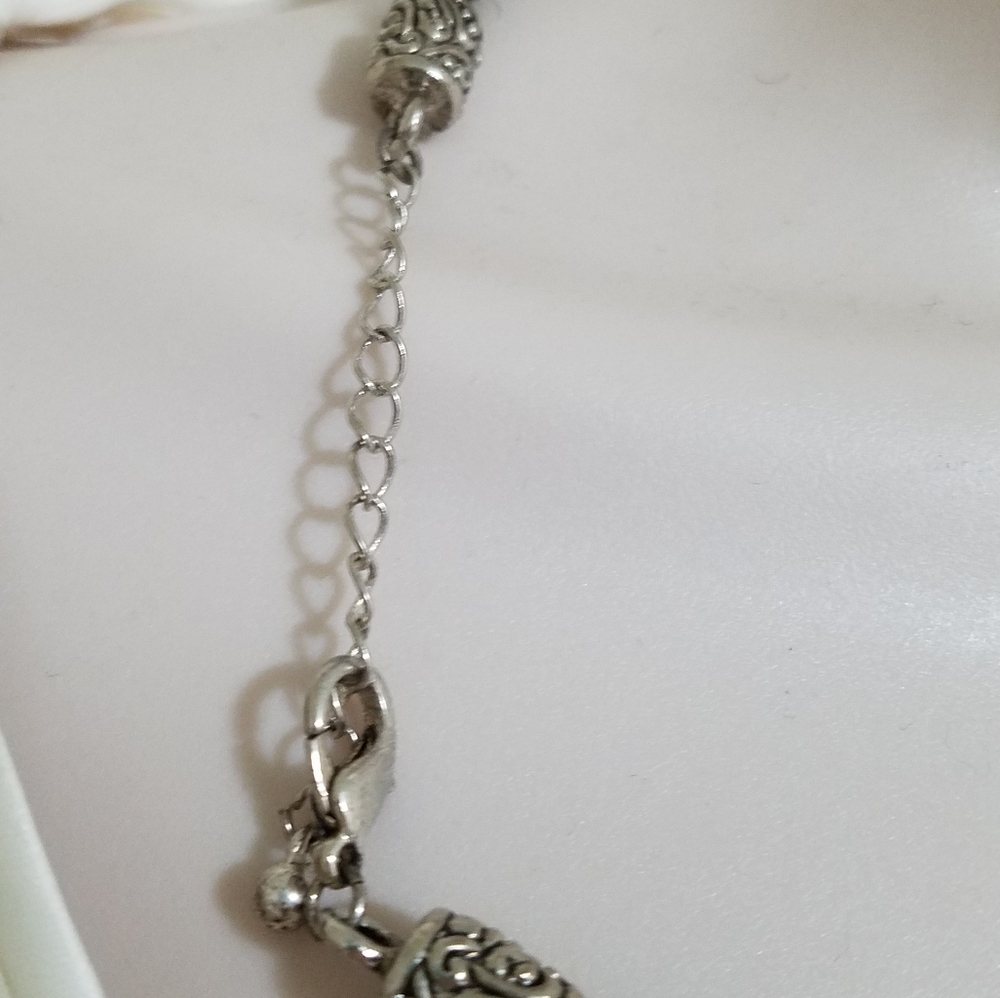 Filigree statement necklace - Picture 4 of 8